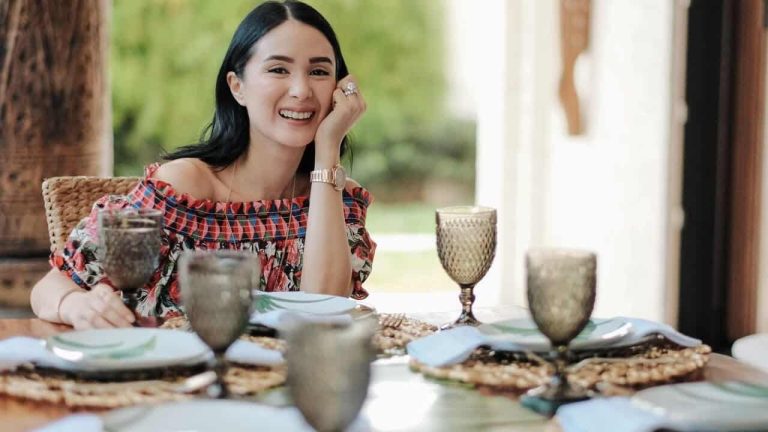 Heart Evangelista shows off her fancy tableware