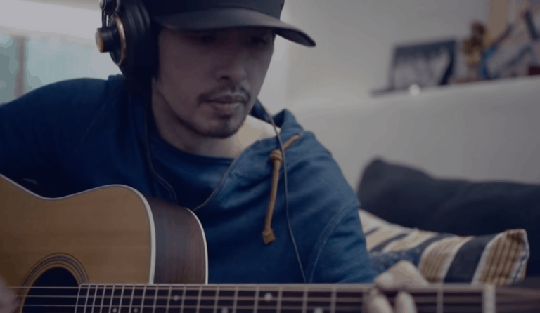 WATCH: Rico Blanco performs Liwanag sa Dilim for the benefit of COVID-19 frontliners