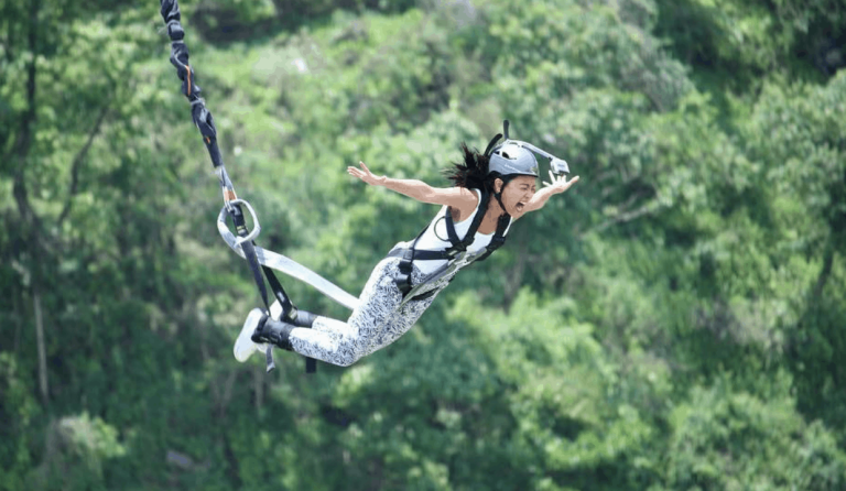 Kim Chiu celebrates 9 million Instagram followers with throwback bungee jump video