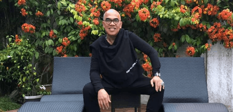 Boy Abunda recalls sleeping in Luneta, selling encyclopedias before showbiz success