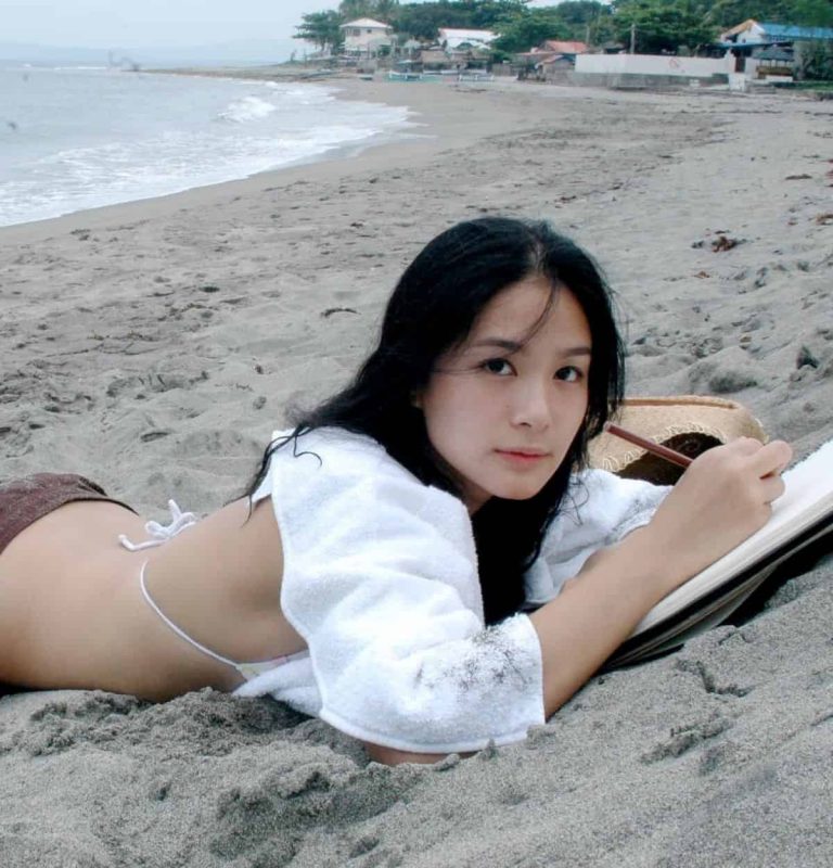 ‘She was 21’: Heart Evangelista shares throwback beach photos