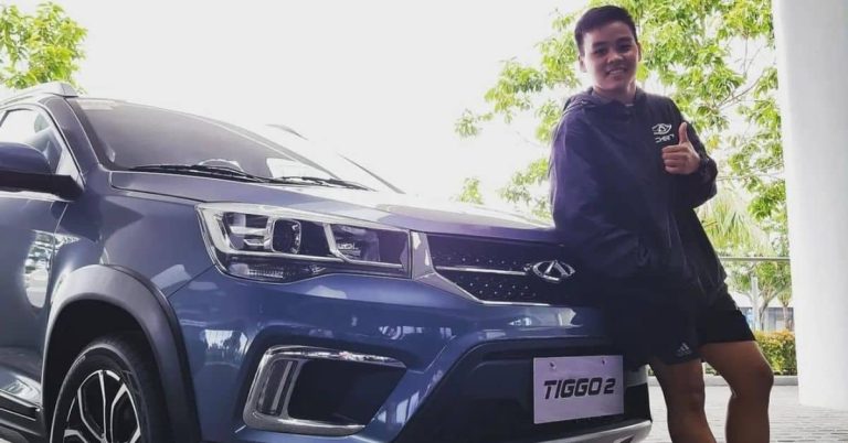 LOOK: Olympian Nesthy Petecio flexes ‘first car’ after silver medal finish