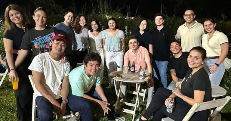 LOOK: Zanjoe Marudo joins Ria Atayde and her family’s holiday celebration